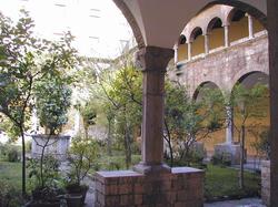 Chiostro min3.jpg (12804 byte)