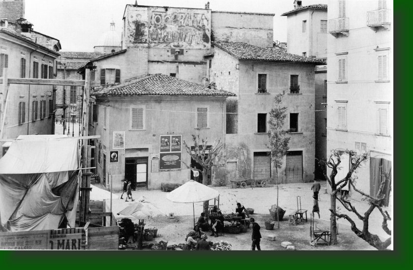 17 - Ascoli scomparsa - Piazza Roma (1927).jpg
