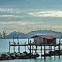 Tra Falconara ed Ancona:  un bel trabucco per la pesca con la rete