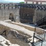 L'interno della Rocca, con gli antichi camminamenti di ronda
